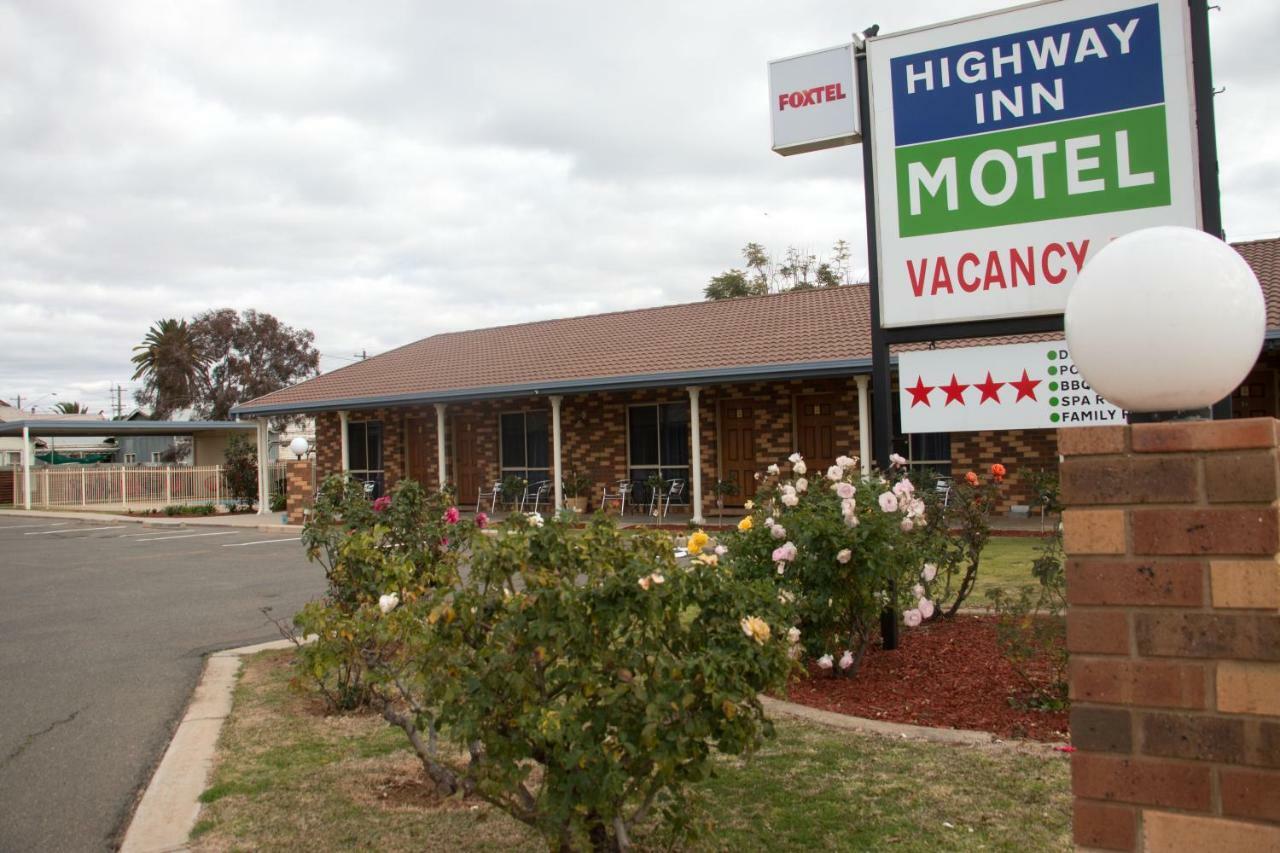 Highway Inn Motel Hay Exteriör bild